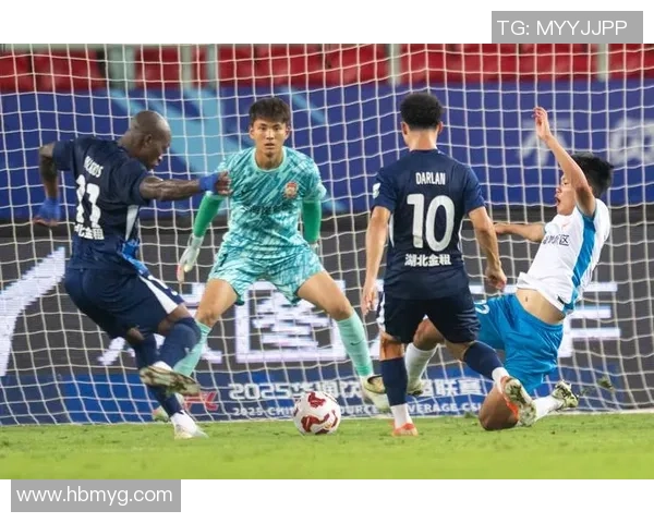 足球战术：武汉足球队的盯防体系